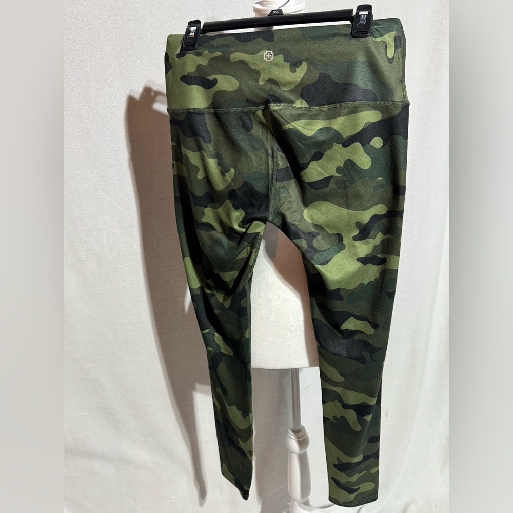 Swissbrand Women's Camouflage Leggings Size XL - Picture 5 of 5
